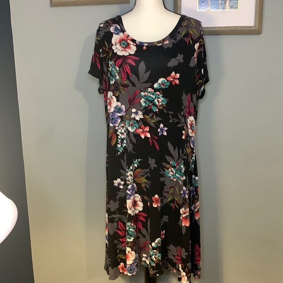 Floral T-shirt dress
